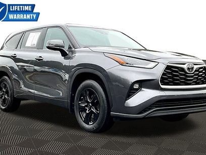 Used 2024 Toyota Highlander LE