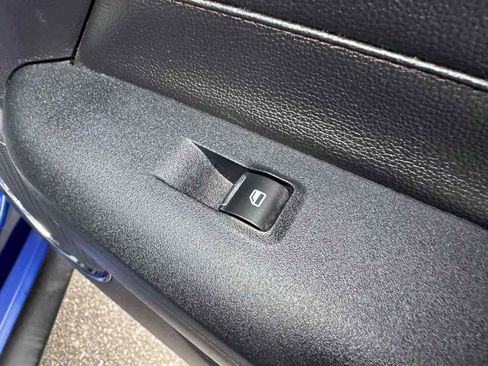 Used 2015 Ford Mustang GT Premium RWD image 31