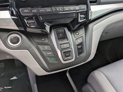 Used 2020 Honda Odyssey EX image 11