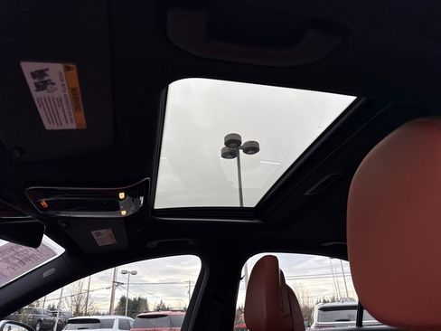 Used 2022 Mercedes-Benz C 300 4MATIC Sedan image 22