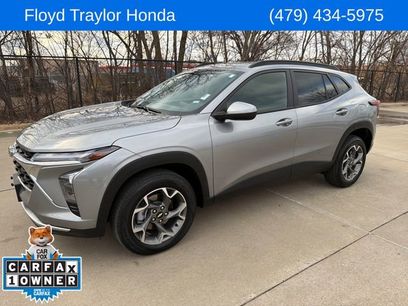 Used 2025 Chevrolet Trax LT