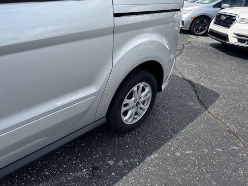Used 2022 Ford Transit Connect XLT FWD image 9