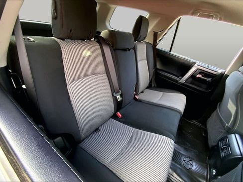 Used 2022 Toyota 4Runner SR5 AWD/4WD image 19