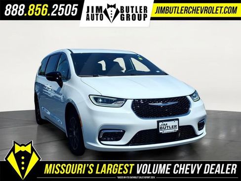Used 2026 Chrysler Pacifica Select FWD image 27