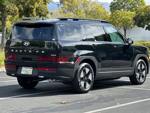 Certified 2025 Hyundai Santa Fe SEL image 3