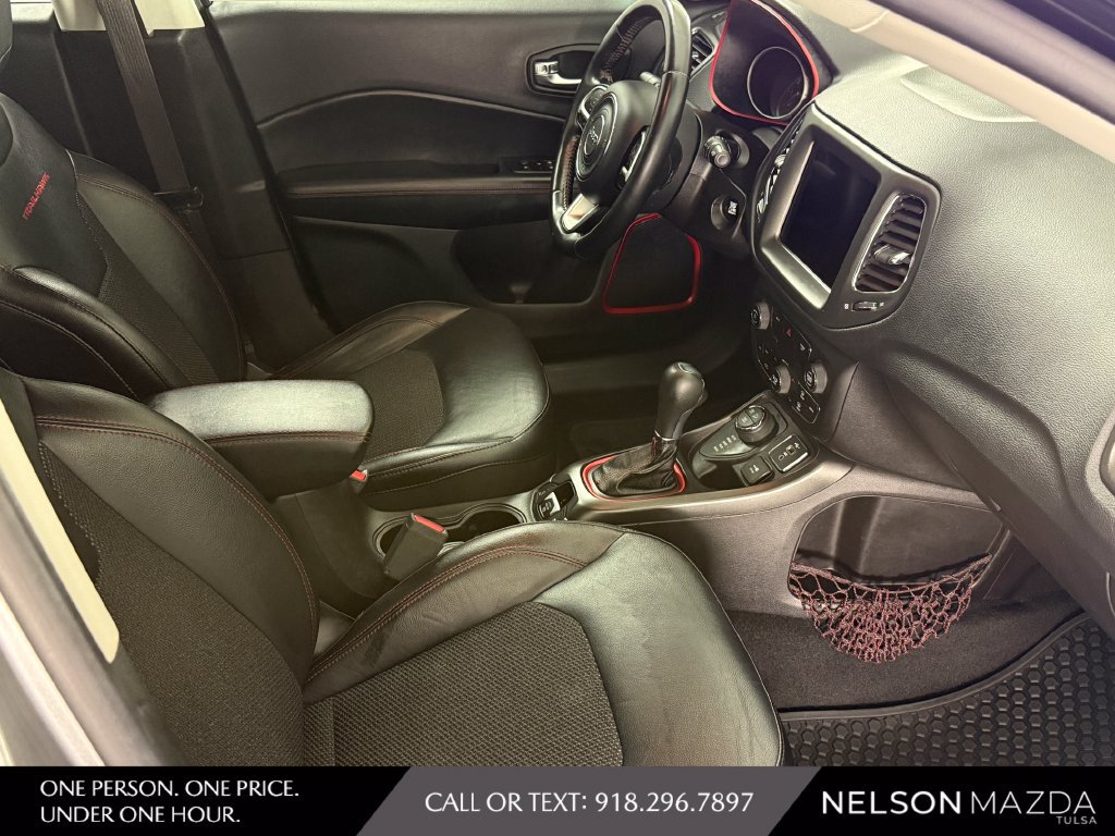 Used 2020 Jeep Compass Trailhawk AWD/4WD image 41