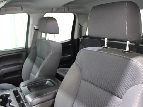 Used 2019 Chevrolet Silverado 1500 LT AWD/4WD image 4