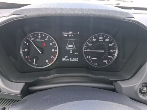 Used 2024 Subaru Crosstrek 2.0i Premium AWD/4WD image 20