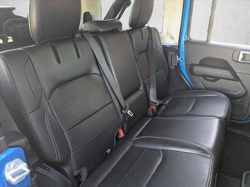 Used 2022 Jeep Wrangler Unlimited Sahara w/ Cold Weather Group image 21