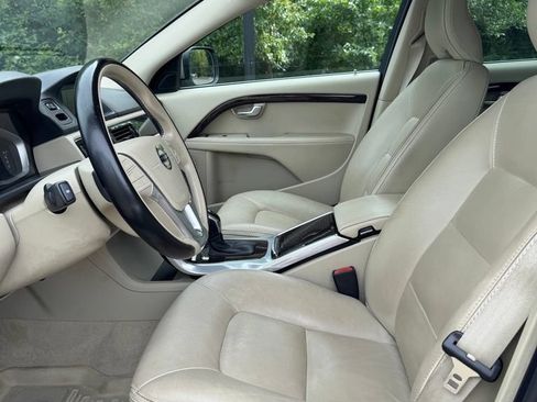 Used 2016 Volvo XC70 T5 Premier w/ Protection Package AWD/4WD image 8
