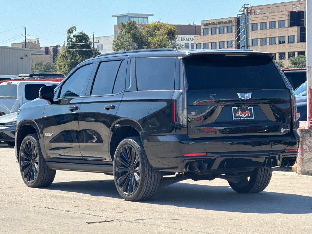 Used 2025 Cadillac Escalade V w/ LPO, Floor Liner Package AWD/4WD image 4