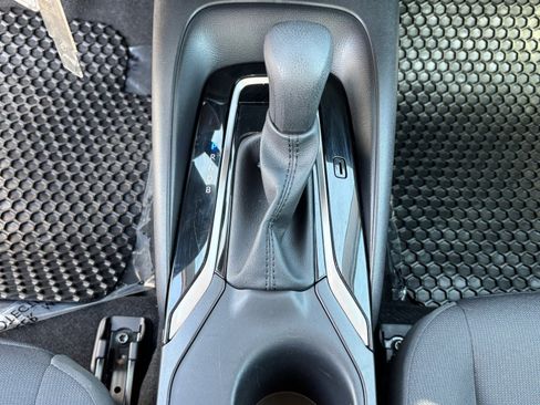 Used 2025 Toyota Corolla LE image 25