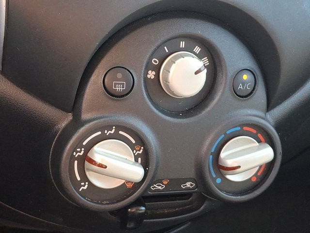 Used 2014 Nissan Versa Note SV w/ SL Package FWD image 15