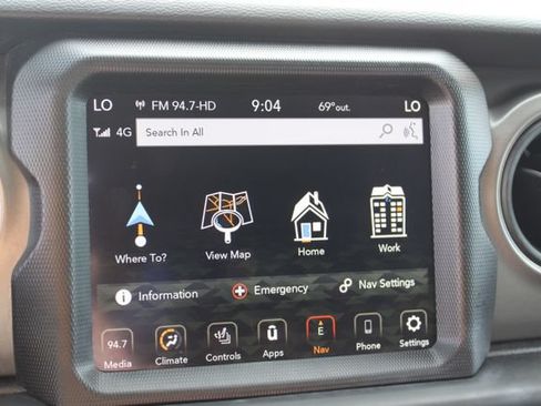 Used 2023 Jeep Wrangler Unlimited Sport AWD/4WD image 34
