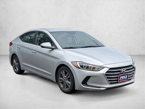 Used 2018 Hyundai Elantra SEL w/ Cargo Package FWD image 3