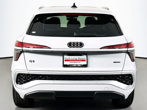 New 2026 Audi Q3 quattro 2.0T AWD/4WD image 3