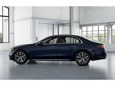 New 2026 Mercedes-Benz E 450 4MATIC Sedan image 33