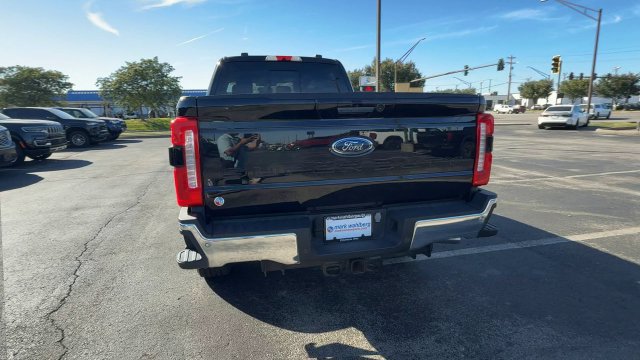 Used 2023 Ford F350 Lariat w/ Chrome Package AWD/4WD image 7