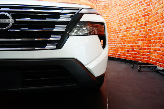 Certified 2025 Nissan Rogue SV AWD/4WD image 63