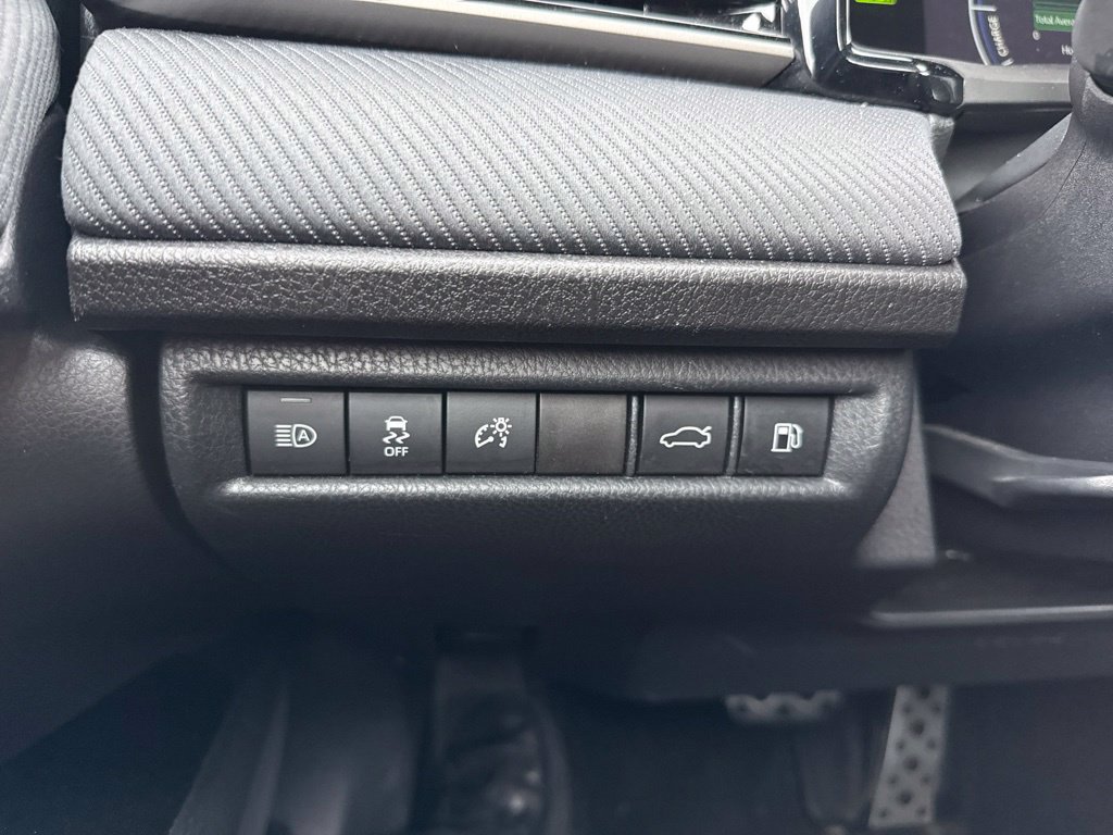 Used 2025 Toyota Camry SE FWD image 21