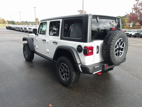 New 2026 Jeep Wrangler Unlimited Rubicon image 6