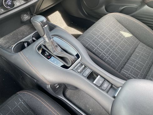 Used 2024 Honda HR-V Sport image 25