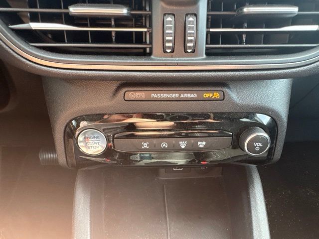 Used 2025 Ford Escape Active w/ Tech Pack #1 AWD/4WD image 9