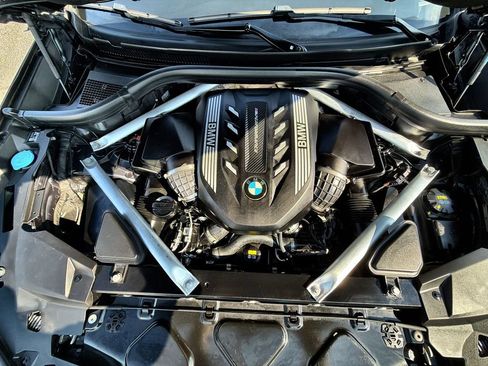 Used 2022 BMW X5 M50i AWD/4WD image 17