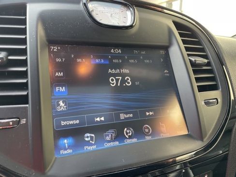 Used 2014 Chrysler 300 S image 23