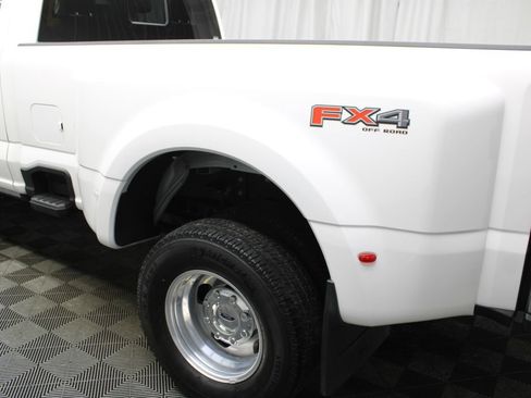 Used 2024 Ford F350 Lariat w/ Lariat Ultimate Package AWD/4WD image 52