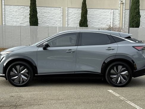 Certified 2024 Nissan Ariya FWD image 7