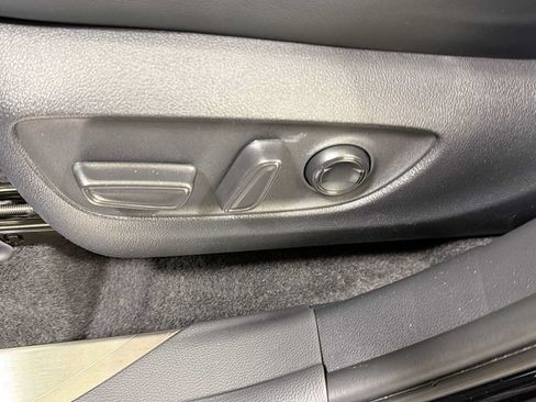 Certified 2026 Toyota Highlander Platinum AWD/4WD image 14