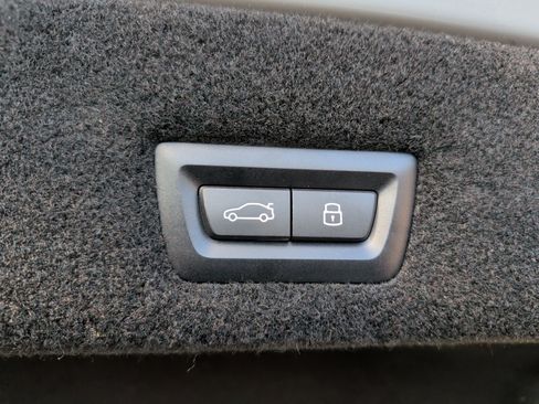 Certified 2023 BMW 740i 740i w/ Executive Package image 43