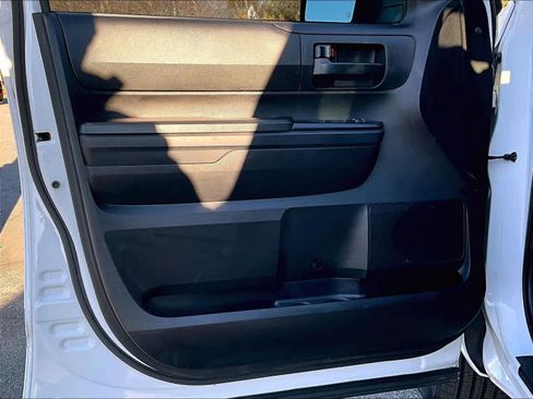 Used 2021 Toyota Tundra SR image 9