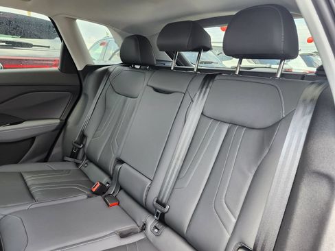 New 2026 Audi Q3 quattro 2.0T AWD/4WD image 14