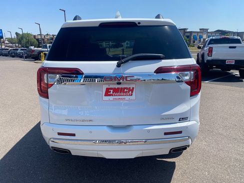 Used 2023 GMC Acadia Denali AWD/4WD image 4