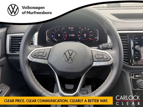 Certified 2023 Volkswagen Atlas SE w/ Panoramic Sunroof Package FWD image 17