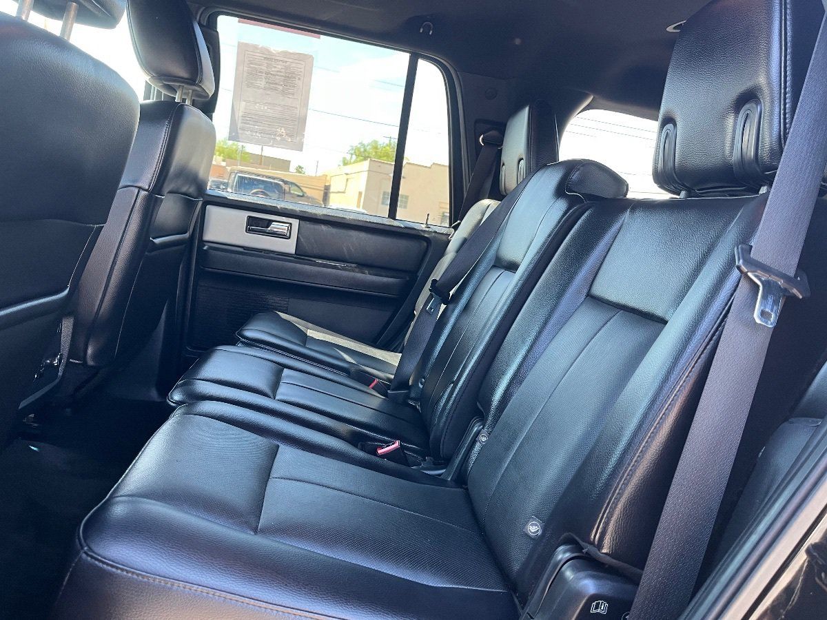 Used 2016 Ford Expedition Limited RWD image 30