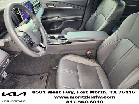 Used 2025 Toyota Camry XSE FWD image 12
