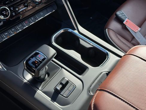 Used 2025 GMC Sierra 1500 Denali Ultimate image 34