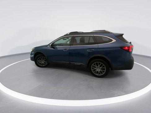 Used 2020 Subaru Outback Touring w/ Popular Package #2 AWD/4WD image 3
