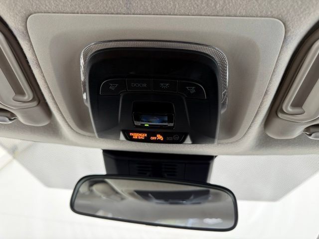 Used 2025 Toyota Corolla LE FWD image 38