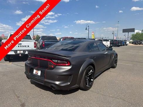 Used 2022 Dodge Charger SRT Hellcat w/ Harman/Kardon Audio Group RWD image 2