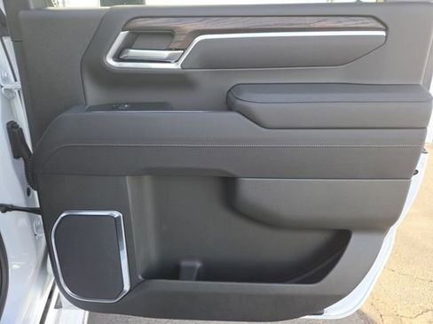 New 2025 GMC Sierra 2500 SLT w/ SLT Premium Package image 30