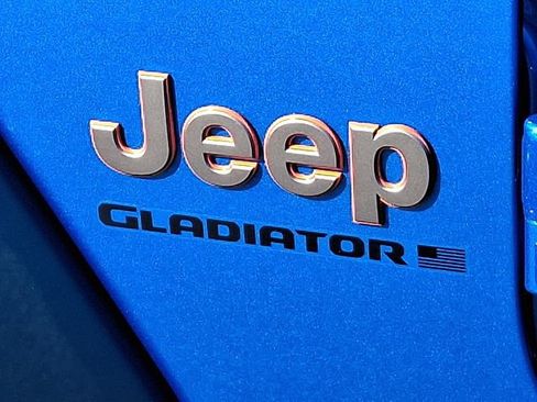 New 2026 Jeep Gladiator Mojave w/ Safety Group AWD/4WD image 10