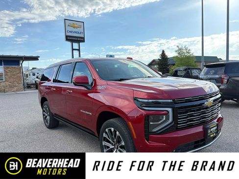 Used 2025 Chevrolet Suburban High Country AWD/4WD image 1