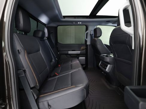 Used 2025 Ford F450 Lariat w/ Lariat Ultimate Package image 12