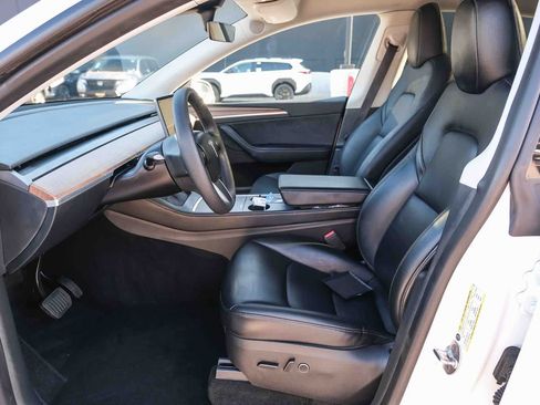 Used 2023 Tesla Model Y Long Range AWD/4WD image 18