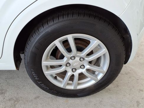 Used 2013 Chevrolet Sonic LT w/ Wheels and Fog Lamp Package FWD image 20