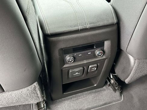 Certified 2023 Chevrolet Traverse LT w/ LT Premium Package image 15